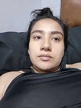 Snapshot of Hellen_Alex chatting on 06-12-26, 02:16 Hellen Alex online show from 06-12-26, 02:16