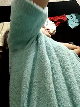 Snapshot of naughty-girl01 chatting on 01-28-25, 10:02 naughty-girl01 online show from 01-28-25, 10:02