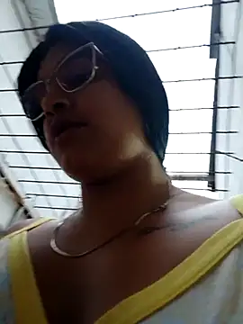 Snapshot of naughty-girl01 chatting on 03-02-25, 11:18 naughty-girl01 online show from 03-02-25, 11:18