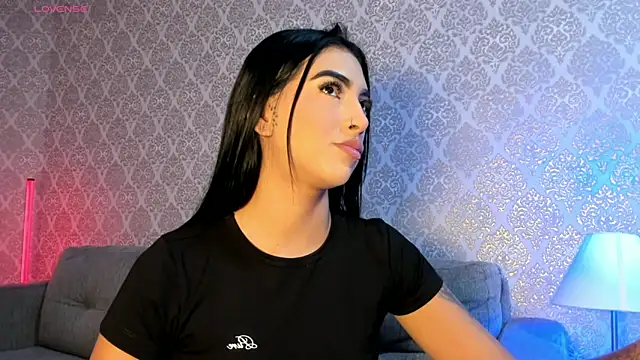 AriRobert  online show from 11-14-25, 04:11