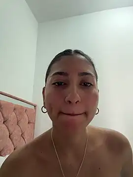 Sweetnaughtygirl  online show from 07-28-26, 03:32