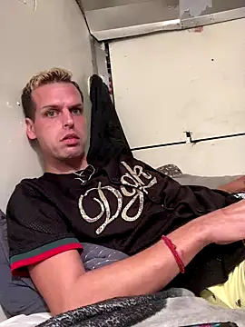 Dreagon79 online show from 09-20-25, 09:10