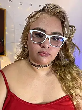 Snapshot of AshleyVXo chatting on 07-19-26, 10:13 AshleyVXo online show from 07-19-26, 10:13