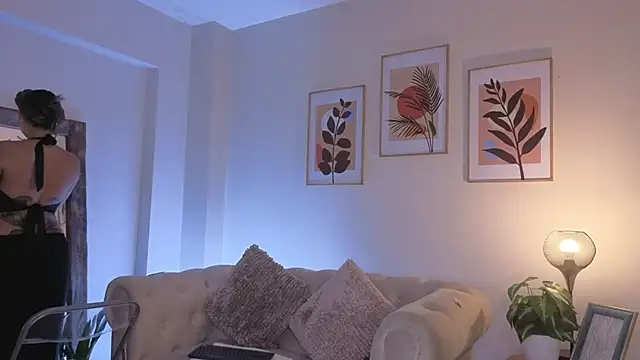 DahianaWalcott online show from 03-13-26, 04:57