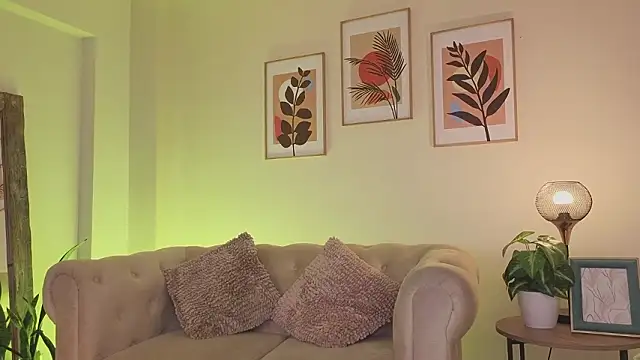 DahianaWalcott online show from 03-20-26, 04:45