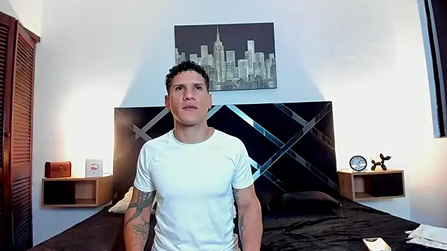 Snapshot of toyboys1 chatting on 04-25-26, 03:53 toyboys1 online show from 04-25-26, 03:53