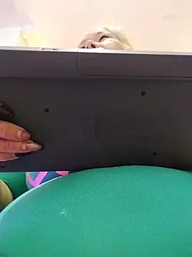 girl amada online show from 11-09-25, 09:29