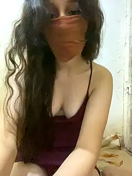 Snapshot of Chahrazad66 chatting on 09-15-25, 12:32 Chahrazad66 online show from 09-15-25, 12:32