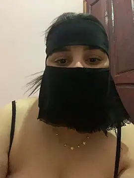 Miss-Soka online show from 12-18-24, 06:14