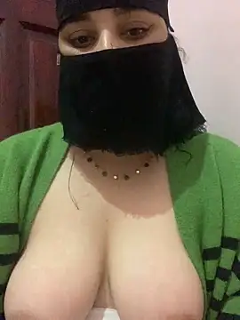 Miss-Soka online show from 12-26-24, 06:52