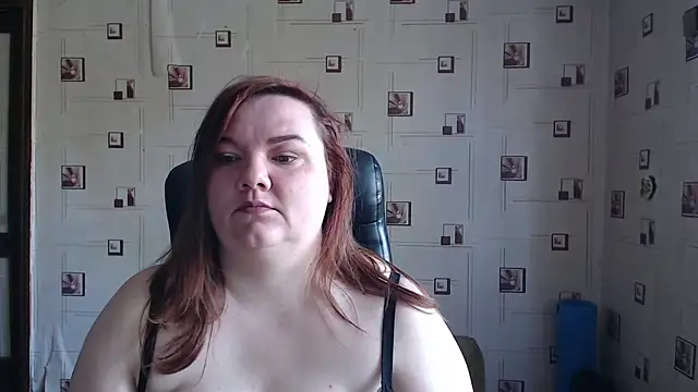 Snapshot of TasyaBigTTs chatting on 04-17-26, 11:35 TasyaBigTTs online show from 04-17-26, 11:35