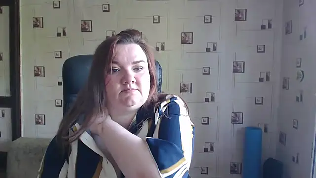 Snapshot of TasyaBigTTs chatting on 05-16-26, 08:11 TasyaBigTTs online show from 05-16-26, 08:11