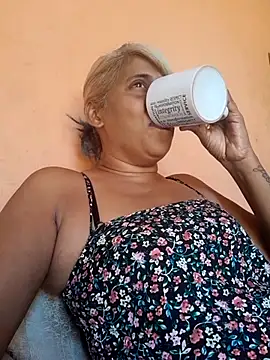 Goodgirlsue 77 online show from 03-19-26, 07:56