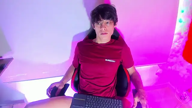 LilOwen  online show from 01-12-26, 05:51