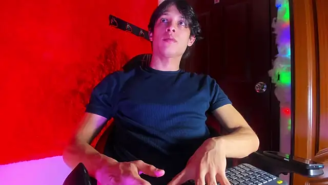 LilOwen  online show from 02-20-26, 05:57