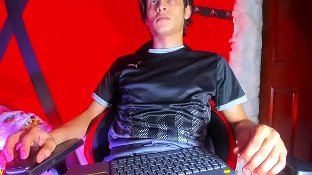 LilOwen  online show from 04-14-26, 08:26