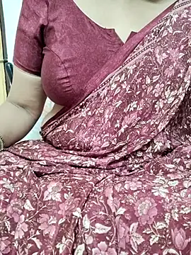 Snapshot of sunitha-3 chatting on 02-24-25, 05:00 sunitha-3 online show from 02-24-25, 05:00