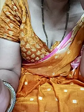 Snapshot of sunitha-3 chatting on 02-25-25, 04:35 sunitha-3 online show from 02-25-25, 04:35