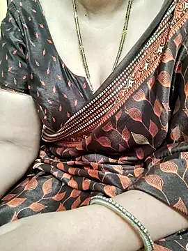 Snapshot of sunitha-3 chatting on 02-25-25, 08:03 sunitha-3 online show from 02-25-25, 08:03