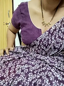 Snapshot of sunitha-3 chatting on 03-05-25, 01:06 sunitha-3 online show from 03-05-25, 01:06