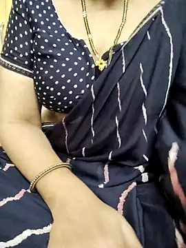 Snapshot of sunitha-3 chatting on 03-07-25, 05:08 sunitha-3 online show from 03-07-25, 05:08