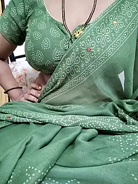 Snapshot of sunitha-3 chatting on 03-10-25, 05:33 sunitha-3 online show from 03-10-25, 05:33