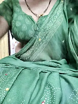 Snapshot of sunitha-3 chatting on 03-10-25, 07:18 sunitha-3 online show from 03-10-25, 07:18