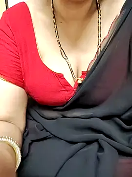 Snapshot of sunitha-3 chatting on 03-12-25, 07:06 sunitha-3 online show from 03-12-25, 07:06