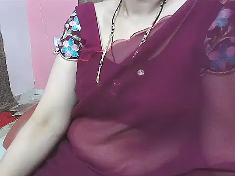 Snapshot of sunitha-3 chatting on 10-12-25, 06:51 sunitha-3 online show from 10-12-25, 06:51