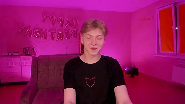 TheMikeSever online show from 03-18-25, 02:26