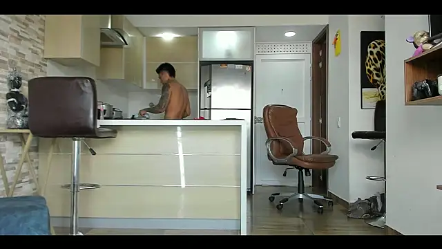 Snapshot of Dominiofit chatting on 01-10-25, 06:28 Dominiofit online show from 01-10-25, 06:28