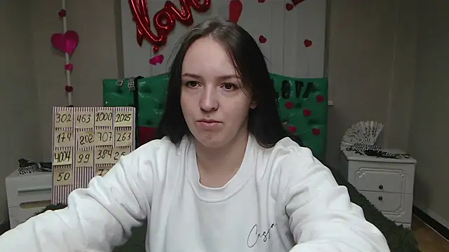 IsabelBlackberry online show from 09-19-25, 04:58