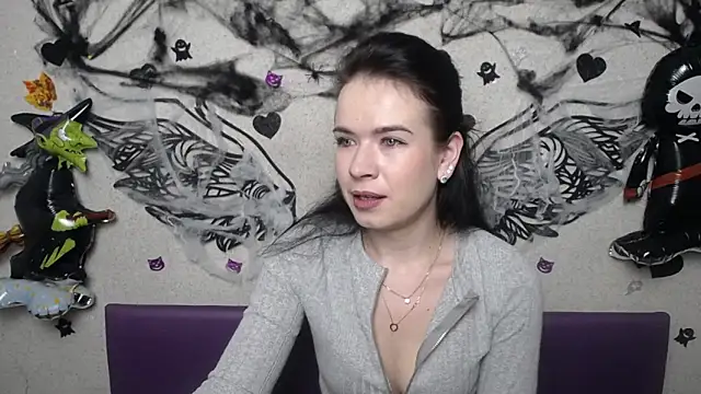 JasmineKouch online show from 11-09-25, 06:23