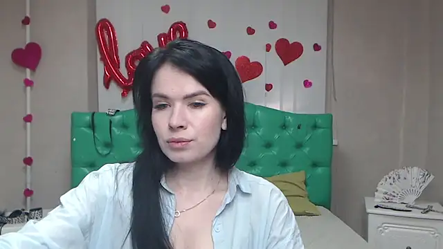 Snapshot of JasmineKouch chatting on 05-02-26, 05:56 JasmineKouch online show from 05-02-26, 05:56