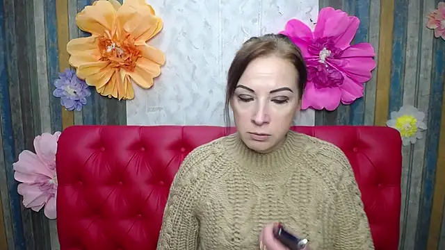 ElizabethSho online show from 04-09-26, 05:07