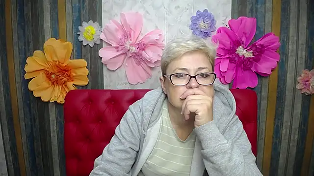 EmiliaGree online show from 12-05-25, 06:15