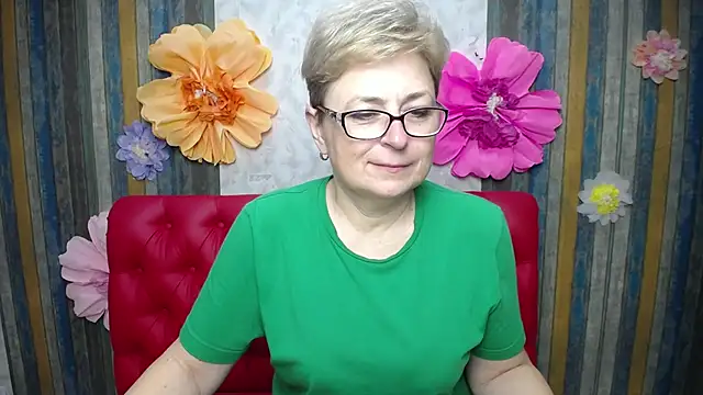 Snapshot of EmiliaGree chatting on 05-10-26, 05:07 EmiliaGree online show from 05-10-26, 05:07