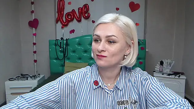 OliviaHorst online show from 03-21-25, 03:46