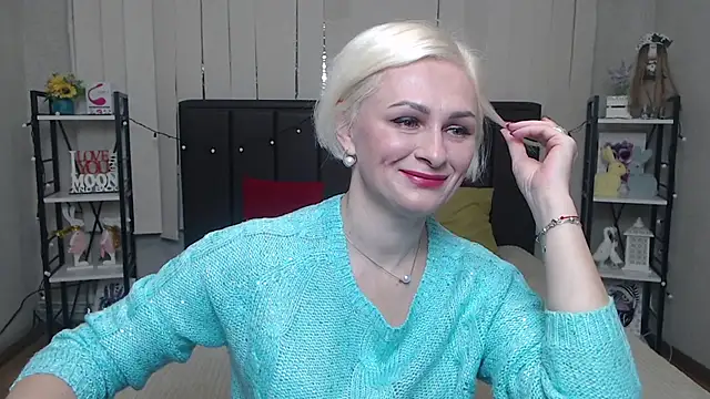 OliviaHorst online show from 10-16-25, 05:30