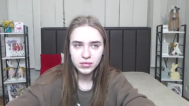 LauraHlot online show from 11-25-25, 06:30