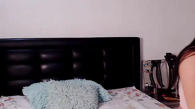 anyaadamss online show from 12-04-25, 05:17