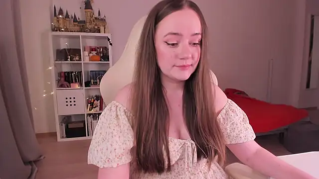 Snapshot of WalkingGirl chatting on 10-01-25, 08:59 WalkingGirl online show from 10-01-25, 08:59