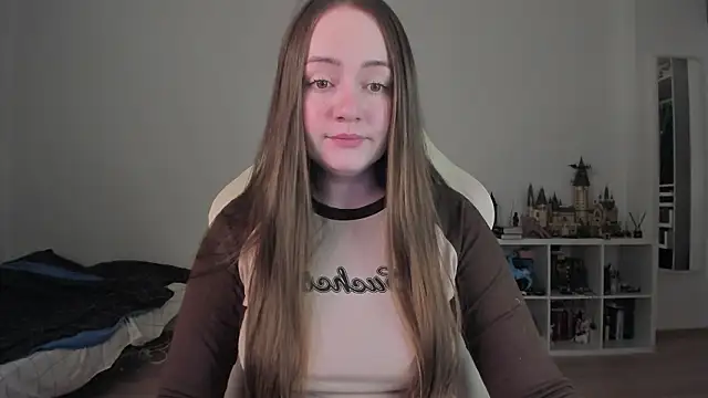 WalkingGirl online show from 02-09-26, 09:30