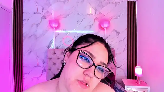 Camiila Osorio online show from 03-20-26, 08:03