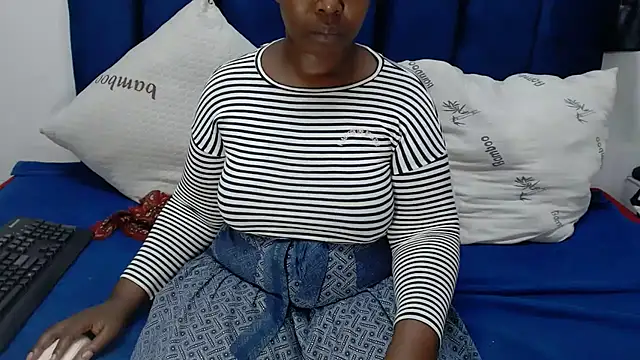 Thickchocolatex2 online show from 03-22-26, 02:15