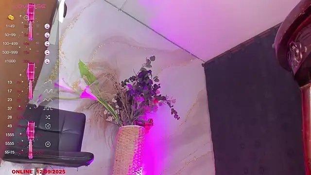 Karla-Ebony online show from 09-12-25, 02:06