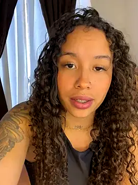 MarieLeon online show from 09-25-25, 09:40