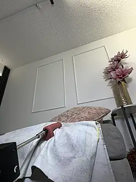 anellejones online show from 04-08-26, 09:48