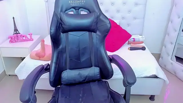 silvana  miller online show from 01-03-25, 07:18