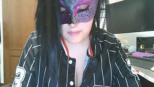 LaDamaNeraa online show from 09-29-25, 01:27